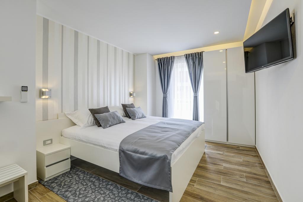 Apartments Lapis เปรมันตูรา ภายนอก รูปภาพ